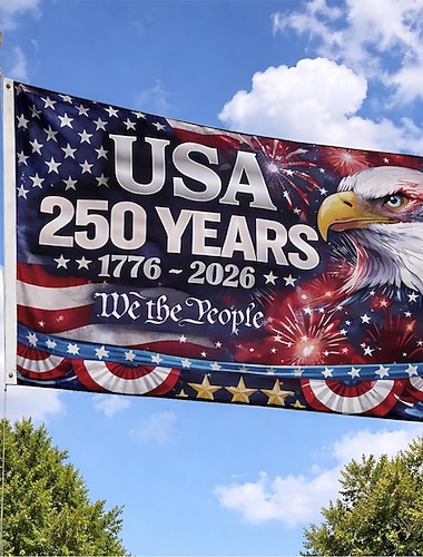  Flagge zum 250. Jahrestag der USA mit Weißkopfseeadler, Feuerwerk und dem Schriftzug „We the People“ – ideale patriotische Außendekoration für Feierlichkeiten