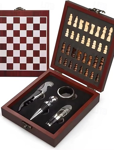  Weingeschenkbox mit Schachset – Zubehörset mit Korkenzieher, Weinstopper und Weinausgießer &Weintropfring – einzigartiges Geschenk für Reisen &unterhaltsam
