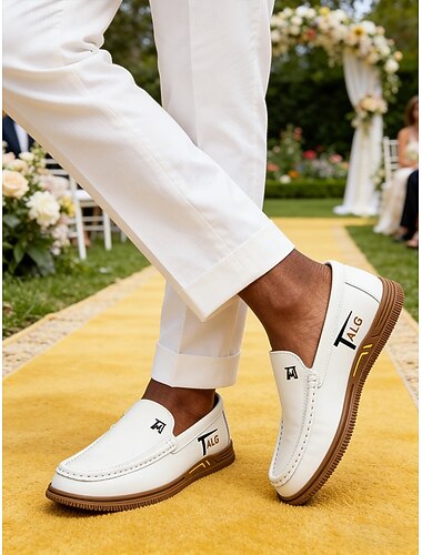  hvite slip-on herresko – lette komfortloafers for hagebryllup og utendørsfeiringer