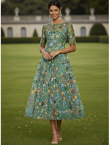  A-linje Klänningar Telång Cocktail klänning Bröllopsgästklänning Klänning till brudens mor Halvlång ärm Rund hals Båthals Elegant Ledigt Formell Kentucky Derby Semiformell Tyll med Broderad
