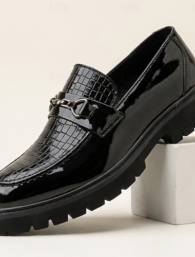  Herre svarte krokodillepregede loafers slip-on pensko i lakkskinn med metallbit og kraftig såle til bryllup, kontor, banketter, fester og elegant herrestil