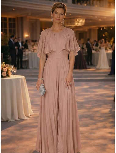  Buksedrakt Gulvlengde Kjole til brudens mor Kortermet Halvlange ermer Crew-hals Elegant Enkel Fritid Formell Bryllupsgjest Bryllupsfest Chiffon Sjale med Plissert