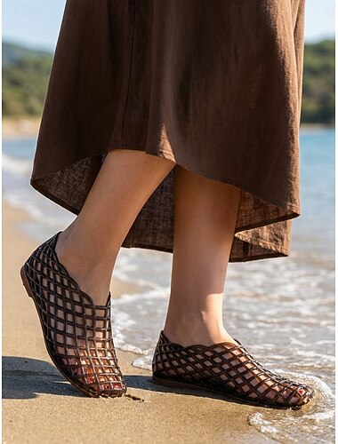  Elegante, svarte flats i gelé til dame – pustende, hule, gitterlignende badesko med myk såle for strandferier og spaserturer langs sjøen. &sommerens uformelle antrekk