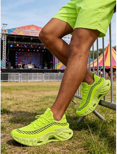  Baskets montantes vert fluo pour homme, respirantes et à lacets, idéales pour les festivals de musique, les concerts, le streetwear, les soirées en extérieur, les tenues tendance et les looks actifs affirmés.