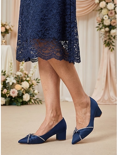  damesko med grov hæl – elegante marineblå sko til brudens mor i bryllup i byen