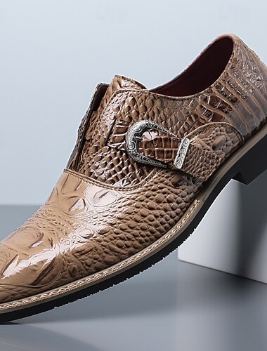  Brune herresko i krokodilleskinn – teksturerte slip-on loafers, elegant stil, fest og formelle arrangementer
