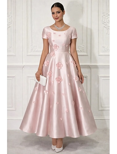  Ligne A Longueur cheville Robes de Cocktail Élégant Floral Manche Courte Col Bateau Soirée Mariage Robe Rose Satin avec Fleur brodée Plis Appliques