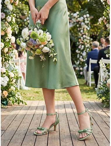  Dámské elegantní zelené páskové podpatky pro družičky - ideální pro zahradní svatby, šik design
