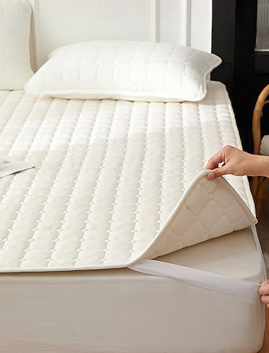  Protège-matelas imperméable et matelassé pour la chambre à coucher, le dortoir ou la maison ; surmatelas doux et antidérapant ; protection pour le lit et le matelas.