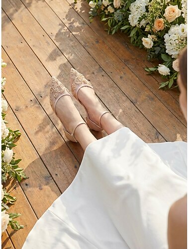  Zapatos de boda planos para mujer en color blanco marfil con detalle de perla: elegantes zapatos planos para bodas en el jardín.