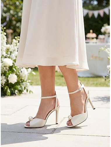  Damesandaler med elfenbensfarget høy hæl og perledetaljer, elegante sko til brudens mor til hagebryllup, sofistikerte utendørs hæler