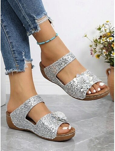  Komfortsandaler med glitterkil – silverfärgade paljettskor med blomdetaljer för sommarfester, vardagsutflykter och resortkläder