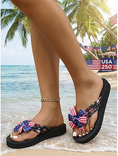  Flip-flops til dame i anledning av 250-årsjubileet i USA – strandsandaler med patriotiske amerikansk flagg og blomstertrykk til 4. juli-ferie &sommer