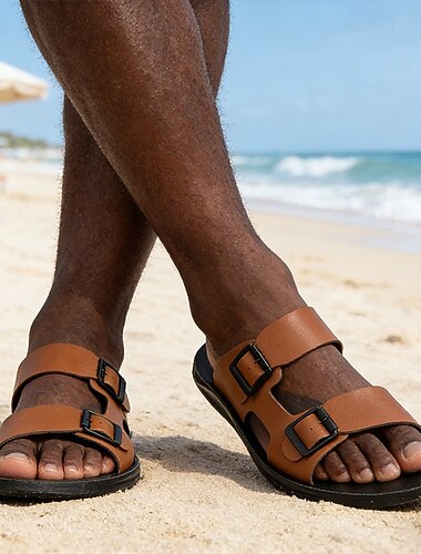  Sandalias marrones de hombre con doble hebilla, puntera abierta, estilo casual, ideales para la playa, con ajuste cómodo, perfectas para vacaciones, viajes a la costa, uso en resorts, actividades al aire libre, paseos y uso diario en verano.