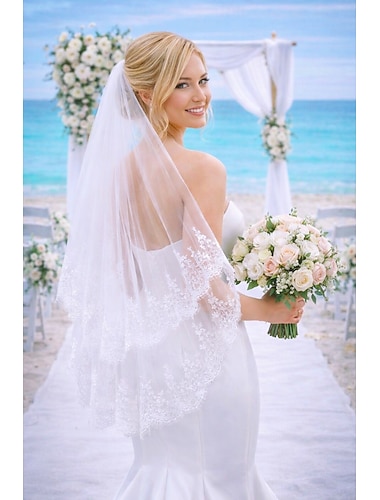  Voile de mariage contemporain  stylé à une couche voiles de cathédrale avec cristaux dispersés style tulle