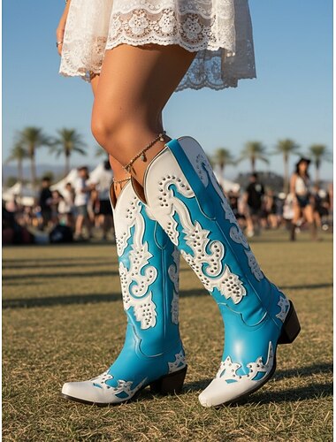 Dames Mardi Gras Rode Cowboylaarzen met Nieten - Festivalstijl Westernlaarzen Ideaal voor Carnaval Parades Kostuumfeesten Straat Festivals  Themed Vieringen