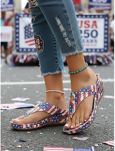  Dames rode en blauwe teenslippers met sleehak en vlagprint ter ere van het 250-jarig jubileum van de VS, patriottische comfortabele zomerslippers voor Onafhankelijkheidsdag en feestjes.