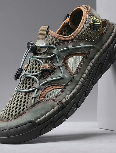  Tênis de caminhada masculino em couro sintético verde – tênis respiráveis para atividades ao ar livre, confortáveis para trekking e aventuras.