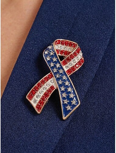  Damebrosje i legering med USA-flaggtema i flere stiler til antrekk til USAs 250-årsjubileum, uavhengighetsdagen, kveldsfester og formelle anledninger