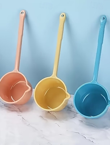  3-delers vanningsskje med langt skaft, ofte brukt i hager, er et multifunksjonelt husholdningsverktøy. Den har en rekke bruksområder, inkludert utendørs vanning, og er et ideelt valg for vanning av