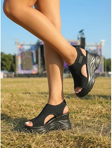  Naisten trendikkäät mustat platform-urheilusandaalit - hengittävät flyknit-kiilakorkokengät paksulla pohjalla musiikkifestivaaleille ja ulkokonsertteihin &rohkeaa kesäistä katumuotia
