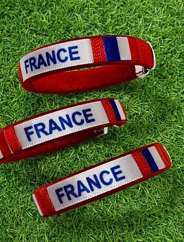  Fußball-Weltmeisterschaft 2026 Armband France Fussball Französischer Fußballfan Lässig Kinder Erwachsene Unisex Outdoor Spiel Verkleiden