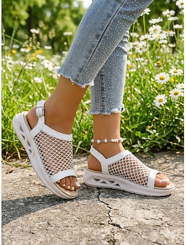  صنادل رياضية بيضاء نسائية - صنادل صيفية مريحة مصنوعة من نسيج شبكي يسمح بالتهوية، مناسبة للمشي في الهواء الطلق، وللارتداء اليومي، وللحديقة &أحذية السفر