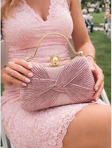  Elegante avondclutch voor dames, gemaakt van polyester, verkrijgbaar in meerdere kleuren, met een geplooide knoopsluiting en een kettingriem. Perfect voor bruiloften, banketten en feestjes.