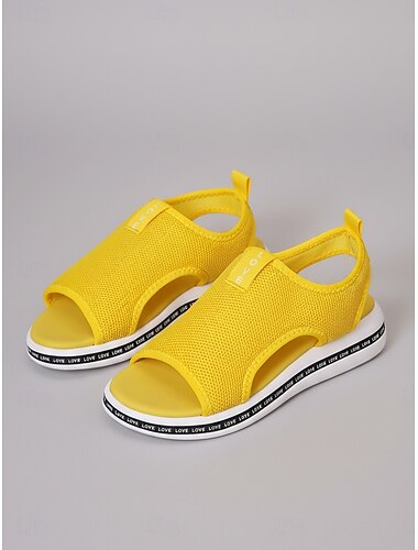  女性用イエロー軽量フラットサンダル – 通気性の良いメッシュ素材を使用した、ウォーキング、旅行、カジュアルな夏の装いに最適なサマーサンダル