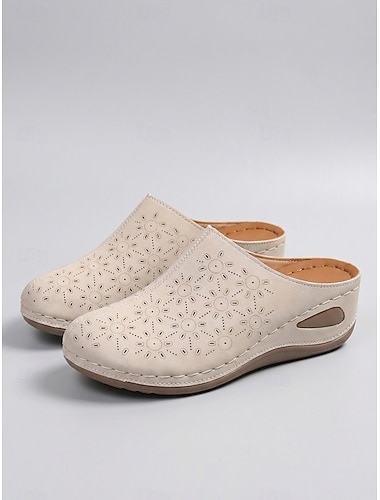  Beige perforerte mulletresko til dame – komfortable slip-on hagesko for turgåing, hjemmebruk og sommerlig fritidsbruk