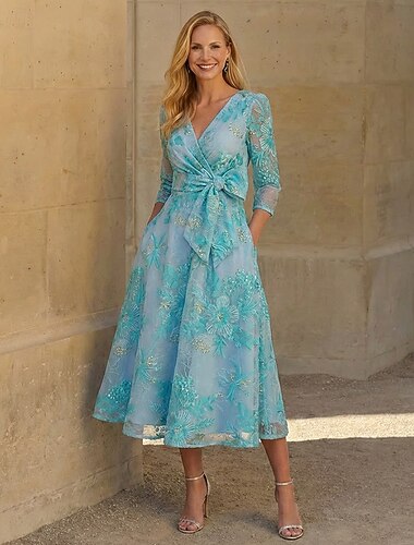  Linha A Até o Tornozelo Longuette Vestido floral Vestidos de cocktail Elegante Floral Manga 3/4 Decote V Festa de Jardim Casamento Bolsos Organza Jacquard com Laço(s) Pregas