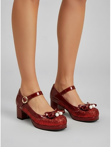  Damskie, brokatowe, czerwone, vintage'owe buty typu Mary Jane z lat 50. – błyszczące, cekinowe, niskie, klockowe czółenka z perłową kokardką na imprezy retro i wesela świąteczne &klasyczny styl pin-up