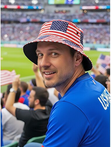  Heren bucket hat van polyester met print, omkeerbaar ontwerp met meerdere nationale vlaggen, ideaal voor het aanmoedigen van voetbalfans, buitensporten en casual kleding.