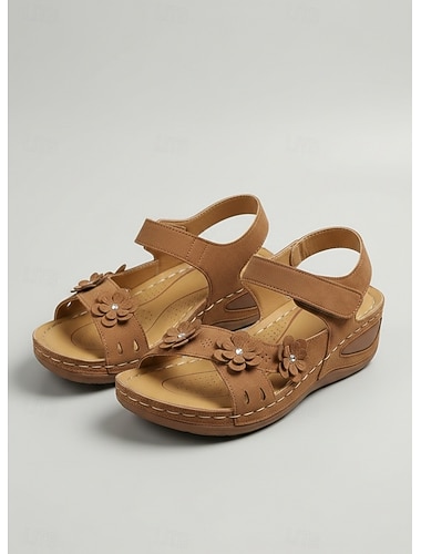  Brune blomstrete kilehælsandaler til dame - myk, polstret innersåle, pustende komfortsko med åpen tå, avslappet bohemsk stil for turgåing, reiser, sommerferier, utendørsaktiviteter, daglig bruk