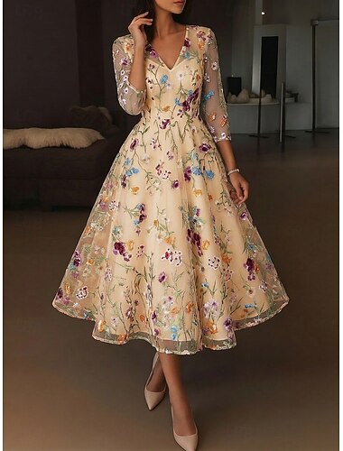  A-linje Ankellång Cocktailklänningar Elegant Vintage Blommig Halvlång ärm V-hals Trädgårdsfest Bröllop Satäng Tyll med Broderad blomma Plisserat Broderad