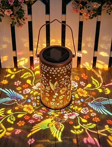  Lanterna solar colorida em formato de beija-flor, ideal para jardim, presente perfeito para mulheres e mães. Luminária externa suspensa, à prova d'água, em metal, para pátio, quintal, varanda, deck, jardim e caminho.
