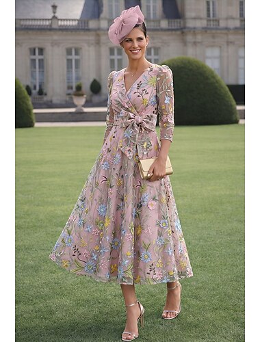  A-linje Ankellång Blommig klänning Cocktailklänningar Elegant Vintage Blommig Långärmad V-hals Trädgårdsfest Bröllop Ficka Satäng Tyll Djupt ringad rygg med Broderad blomma Rosett(er) Plisserat