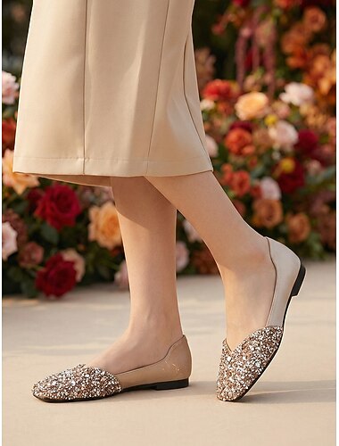  damesko med champagnefargede strass-detaljer, elegante pensko med tå og slip-on-detaljer til brudens mor, hagebryllup &formelle arrangementer