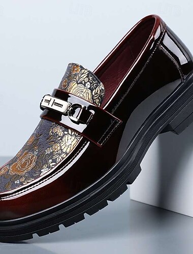  Mocassini da uomo bordeaux con fantasia, modello slip-on con inserto in metallo e suola spessa, scarpe eleganti di lusso per cerimonie, banchetti, feste, balli di fine anno, eventi di moda e occasioni serali di grande impatto.