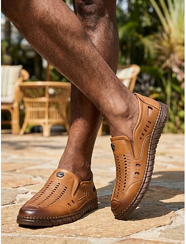  herrebrune perforerte slip-on casual loafers pustende lette komfortsko for utendørsferiesteder, feriereiser, daglig fritid og avslappet smart casual stil
