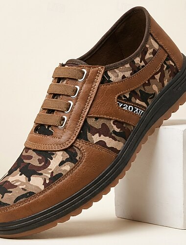  Ανδρικά καφέ παπούτσια καμουφλάζ casual με κορδόνια, άνετα αθλητικά παπούτσια για περπάτημα, μοντέρνα χαμηλοτάκουνα παπούτσια για καθημερινή χρήση, ταξίδια, streetwear και Σαββατοκύριακα.