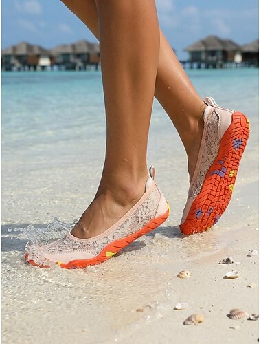  Roze waterschoenen met veters voor dames, sneldrogende antislipsokken, lichtgewicht en ademend schoeisel voor strand, zwemmen, snorkelen, duiken en surfen. & hiking