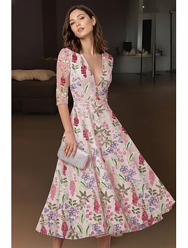  A-linja Polven yli Cocktailmekot Tyylikäs Vintage Kukka-aihe Puolihiha V kaula-aukko Puutarhajuhlat Häät Pitsi kanssa Kirjailtu kukka Kirjonta Tasku