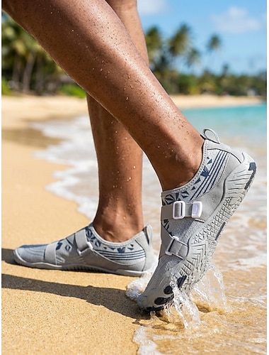  Chaussures aquatiques grises pour hommes, à séchage rapide, respirantes et légères, antidérapantes, idéales pour les activités nautiques, la natation, les promenades sur la plage, les voyages côtiers, les randonnées en rivière et les aventures en plein ai