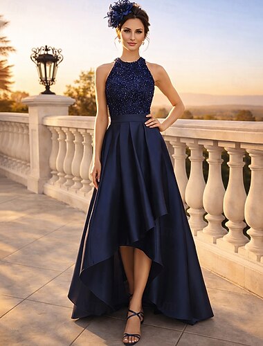  A-linje Asymmetrisk Kvälls klänningar Bröllopsgästklänningar Balklänning Formell klädsel Glitter och glans Kort och lång Ärmlös Prydd med juveler Festkläder Semiformell Höstens bröllopsgäst Satäng