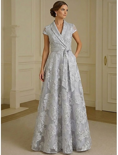  A-linje Kjoler Gulvlengde Cocktail Kjole Kjole til brudens mor Kortermet V-hals Knaphul Elegant Årgang Enkel Formell Bryllupsgjest Kentucky Derby Organza Jacquard med Belte / bånd