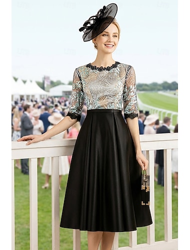  A-linja Tee pituinen Juhlapuku Lounaspuku Häätvieraspuku Morsiamen äidin puku 3/4 pituiset hihat Pyöreä kaula-aukko Tyylikäs Vintage Ylellinen pitsi-pleateilla