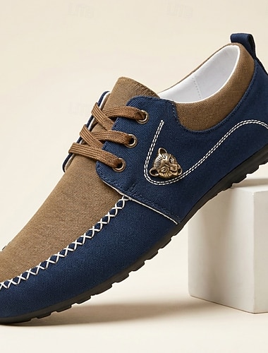  Blaue und braune Herren-Freizeitschuhe mit Schnürung, kontrastfarbenen Einsätzen und hohem Tragekomfort. Bequeme Slipper für Alltag, Reisen, Autofahren, Büro, Wochenend-Outfits und einen eleganten Freizeit-Stil.