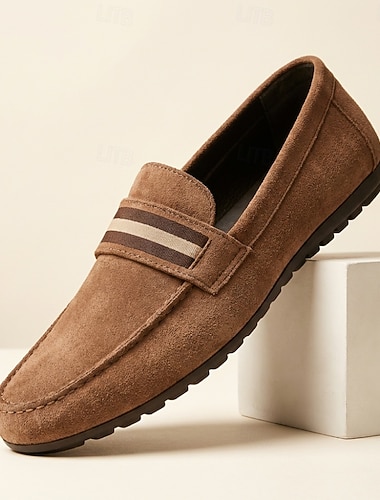  Miesten ruskeat pennyloafersit, slip-on-kengät, pehmeät ja mukavat mokkasiinit päivittäiseen käyttöön, matkoille, toimistoon, viikonloppuasuihin ja tyylikkääseen herrasmiehen asuun.