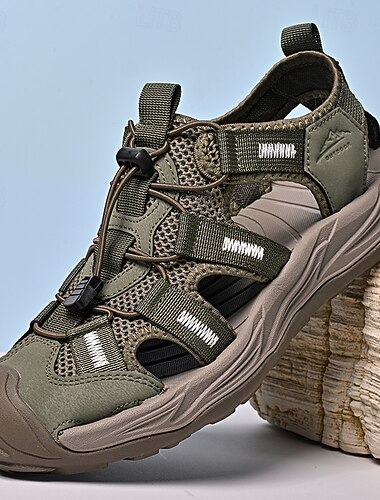  Olijfgroene, gesloten sportsandalen voor heren, ademende outdoor wandel- en waterschoenen, robuuste casual avontuurlijke stijl voor mannen, ideaal voor trektochten, kamperen, reizen en zomerse buitenactiviteiten.